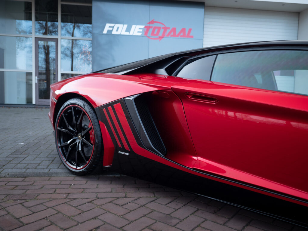 Full custom wrap Lamborghini Aventador LP700