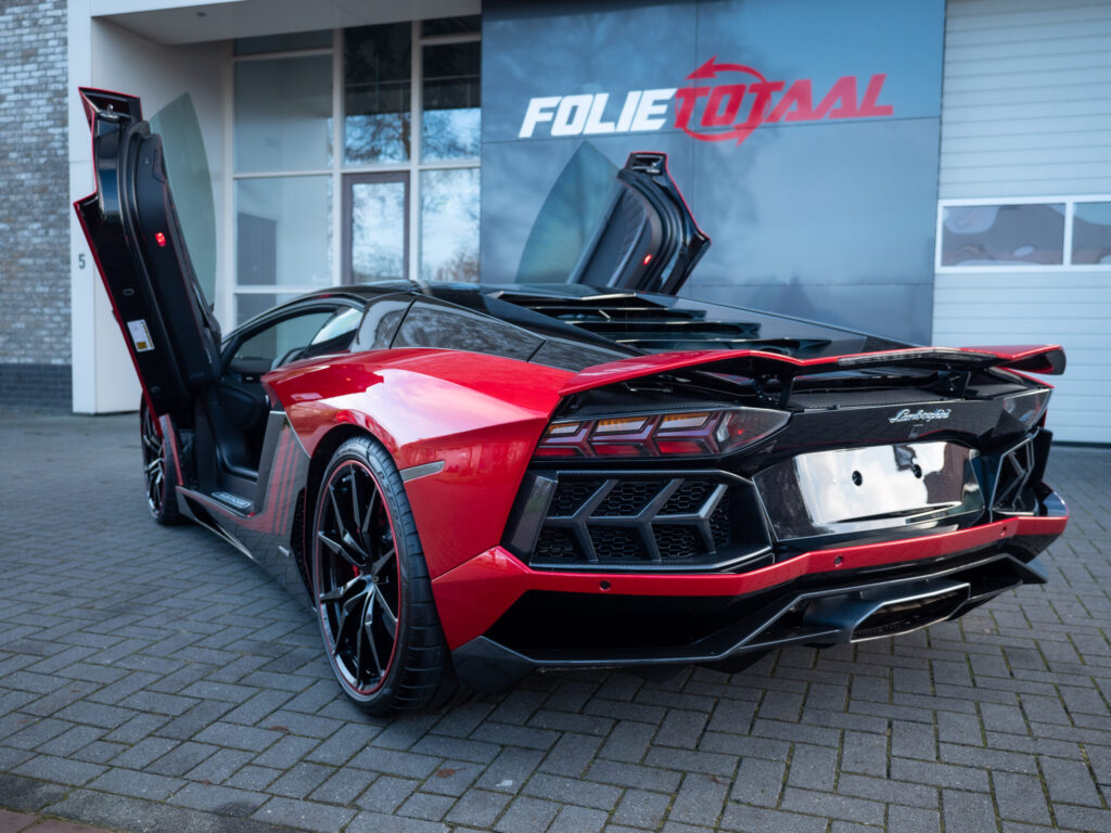 Full custom wrap Lamborghini Aventador LP700