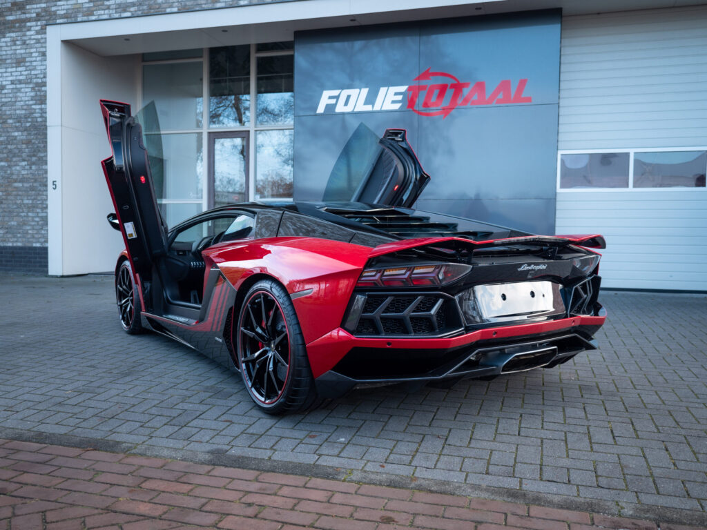 Full custom wrap Lamborghini Aventador LP700