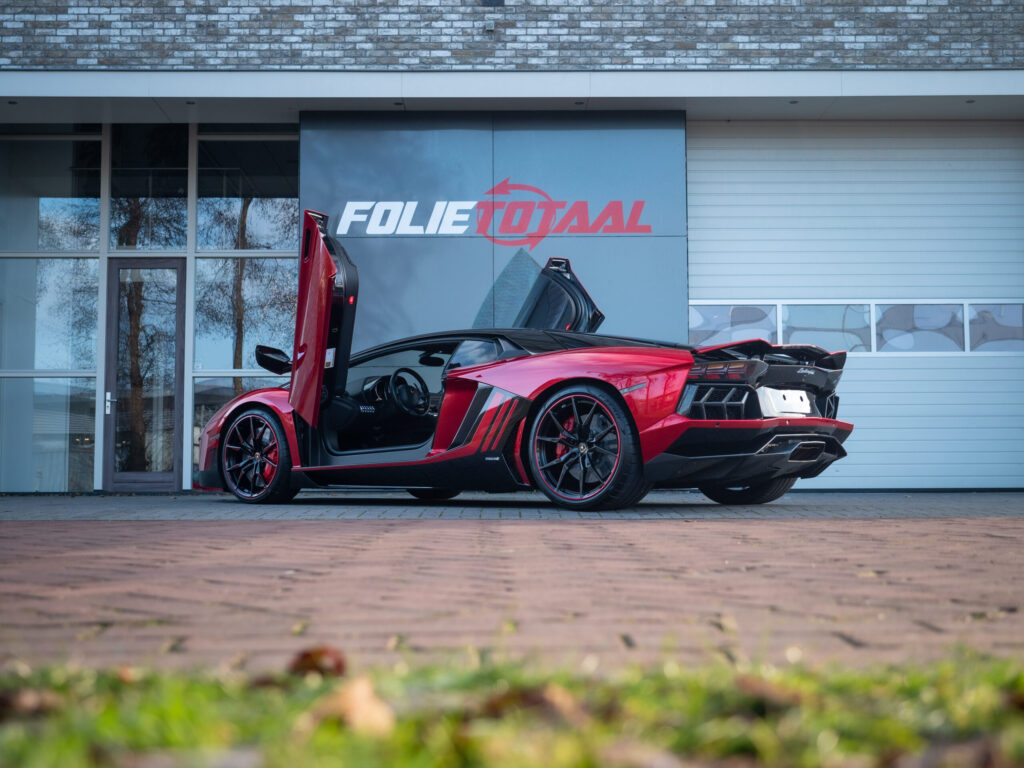 Full custom wrap Lamborghini Aventador LP700