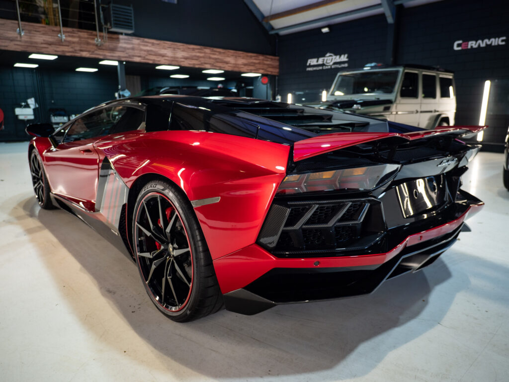 Full custom wrap Lamborghini Aventador LP700