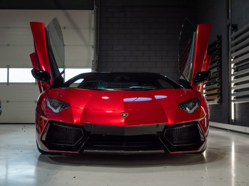 Full custom wrap Lamborghini Aventador LP700