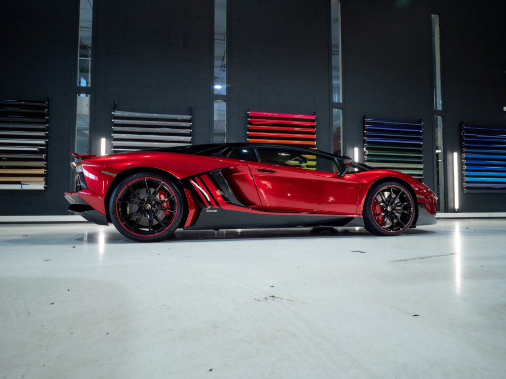 Full custom wrap Lamborghini Aventador LP700
