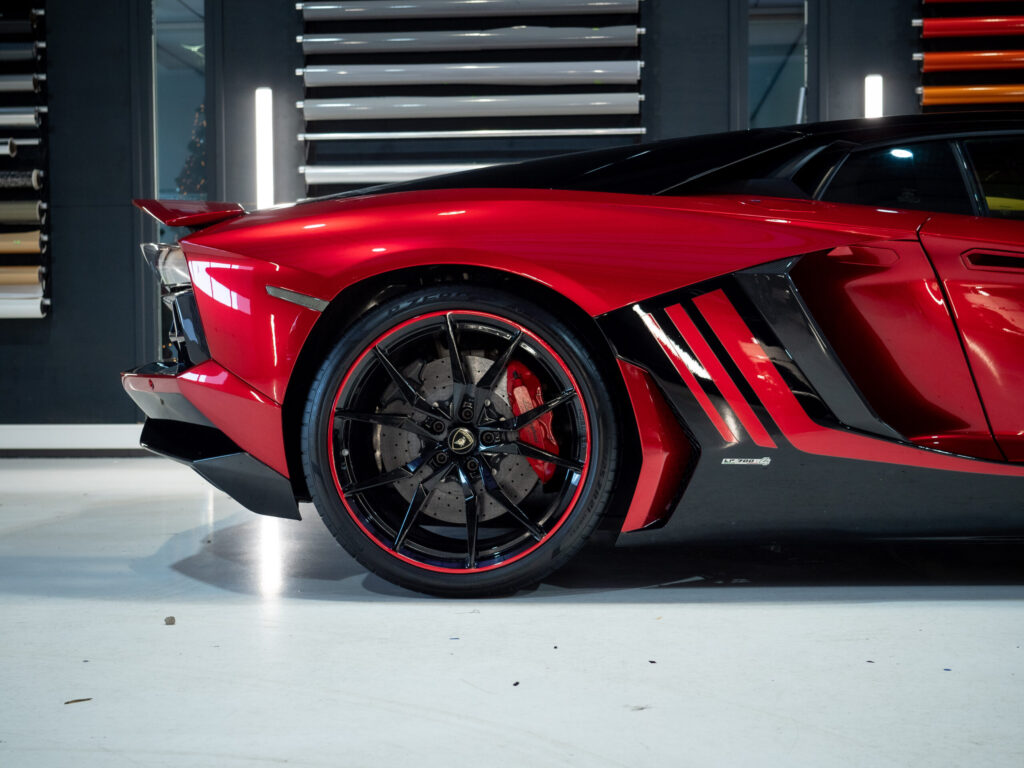 Full custom wrap Lamborghini Aventador LP700