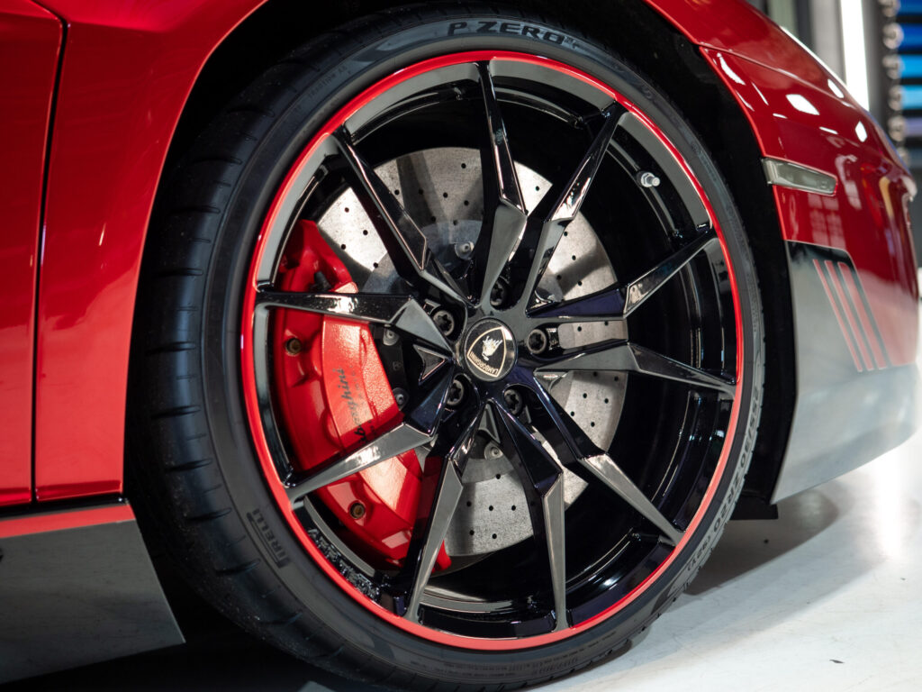 Full custom wrap Lamborghini Aventador LP700